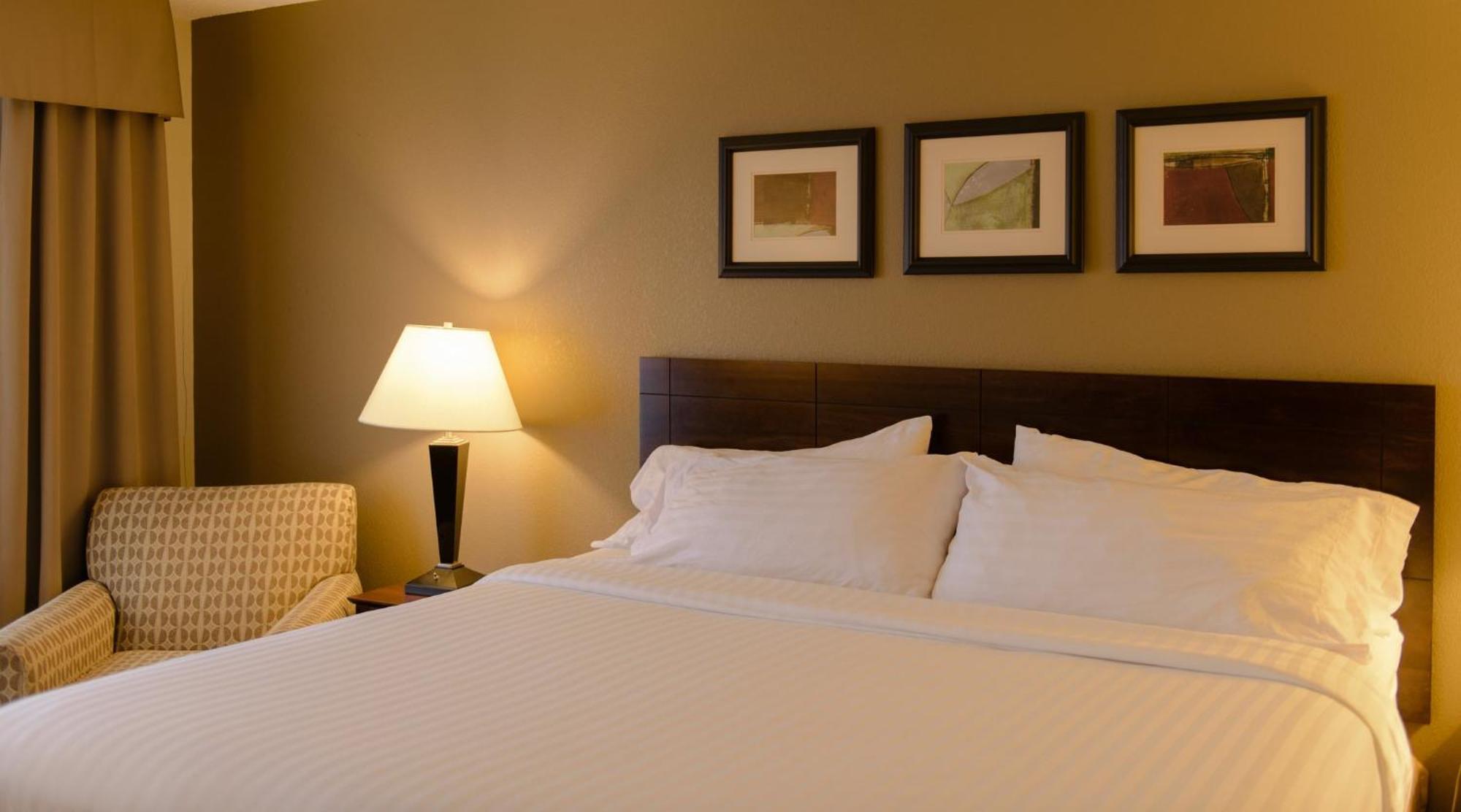 Holiday Inn Express & Suites Superior By Ihg Exterior foto